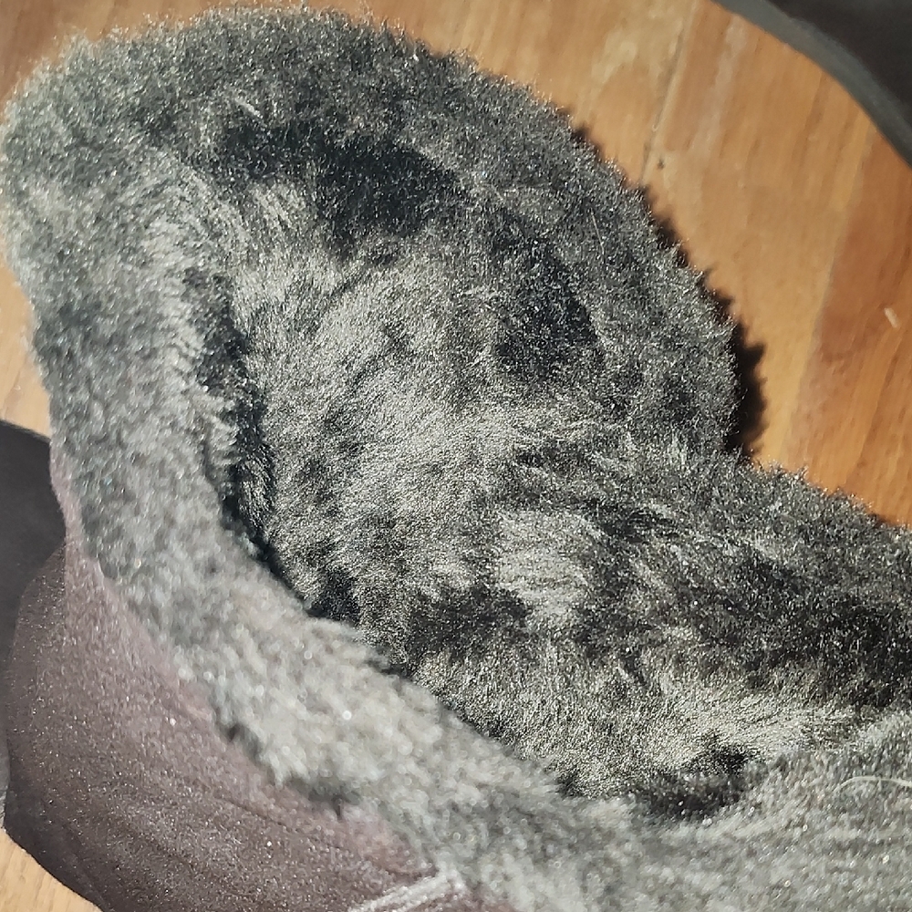 Women's Brown Faux Suede Winter Boots - Picture 4 of 5